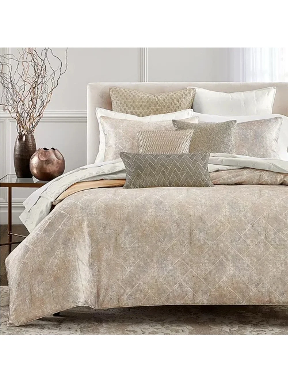 Hudson Park Collection Linear Sandstone Duvet Cover, NWT, Size Full/Queen $425